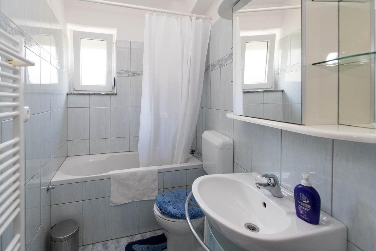 Apartmani Vera Crikvenica Extérieur photo