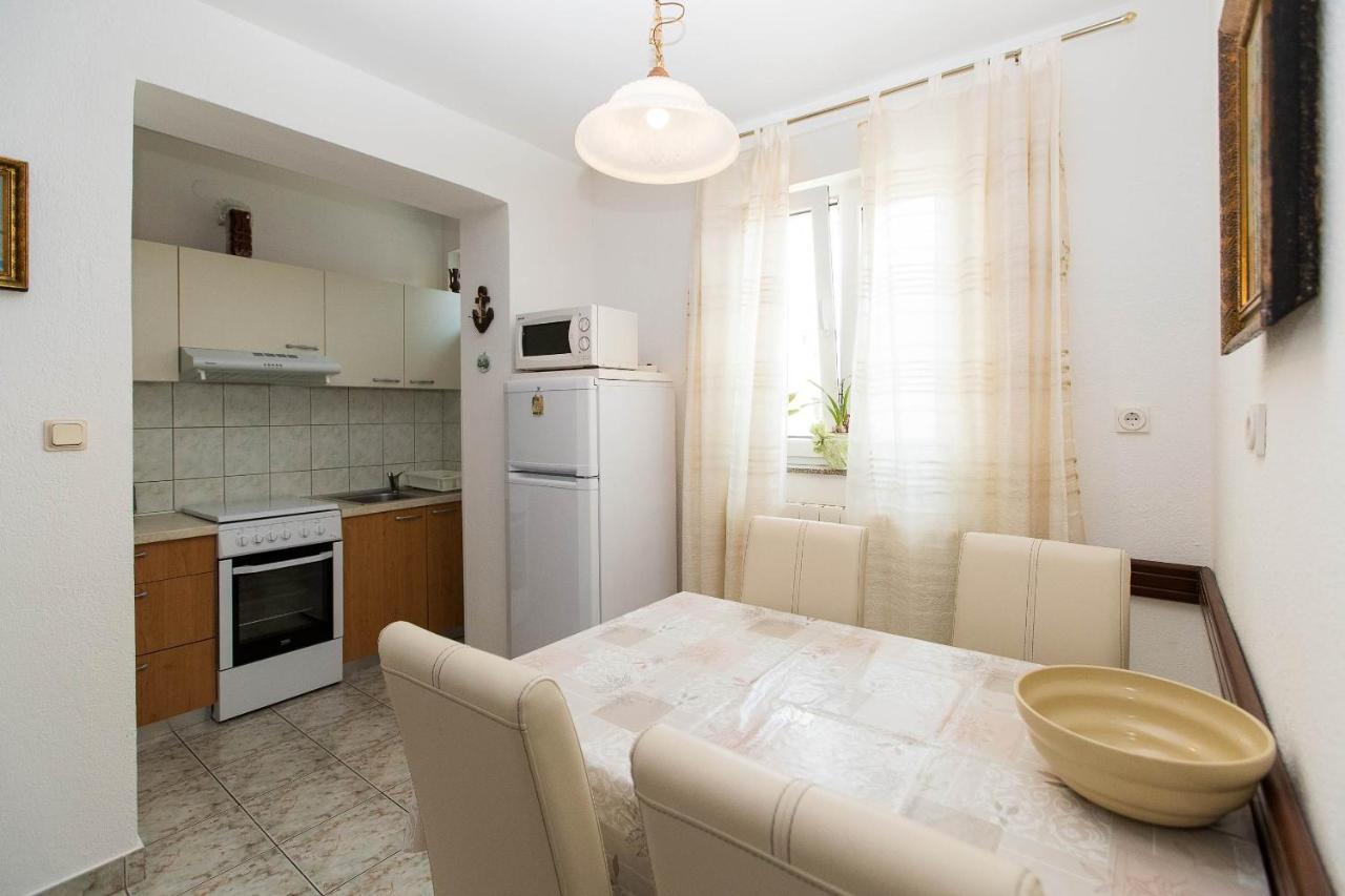 Apartmani Vera Crikvenica Extérieur photo